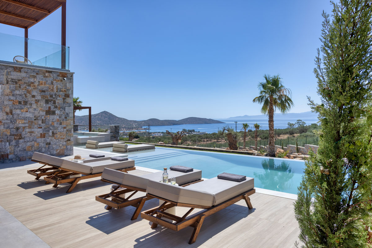 Zeus Luxury Villas